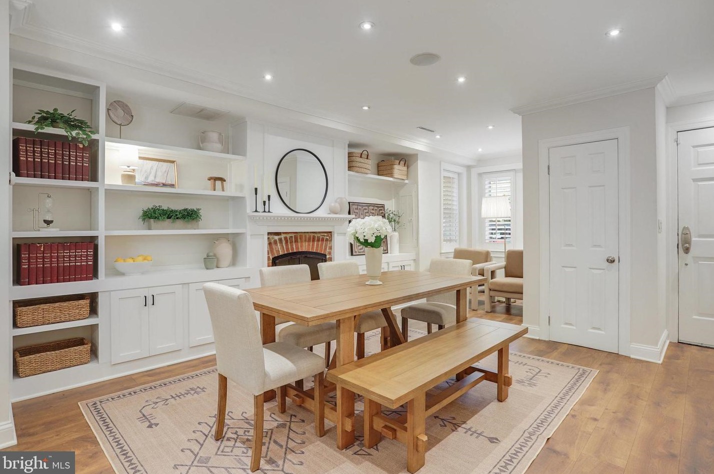 227 C St, Washington, DC 20003-1910