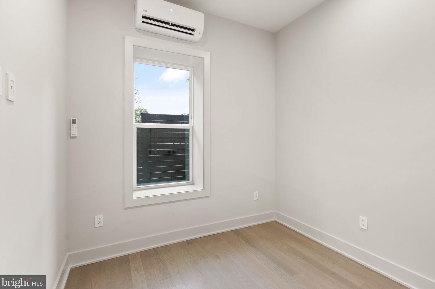 6118 30th St, Washington DC  20015-1512 exterior