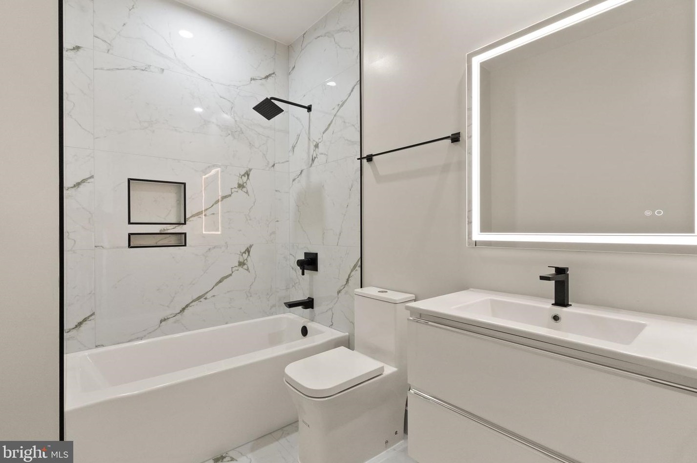 6118 30th St, Washington DC  20015-1512 exterior