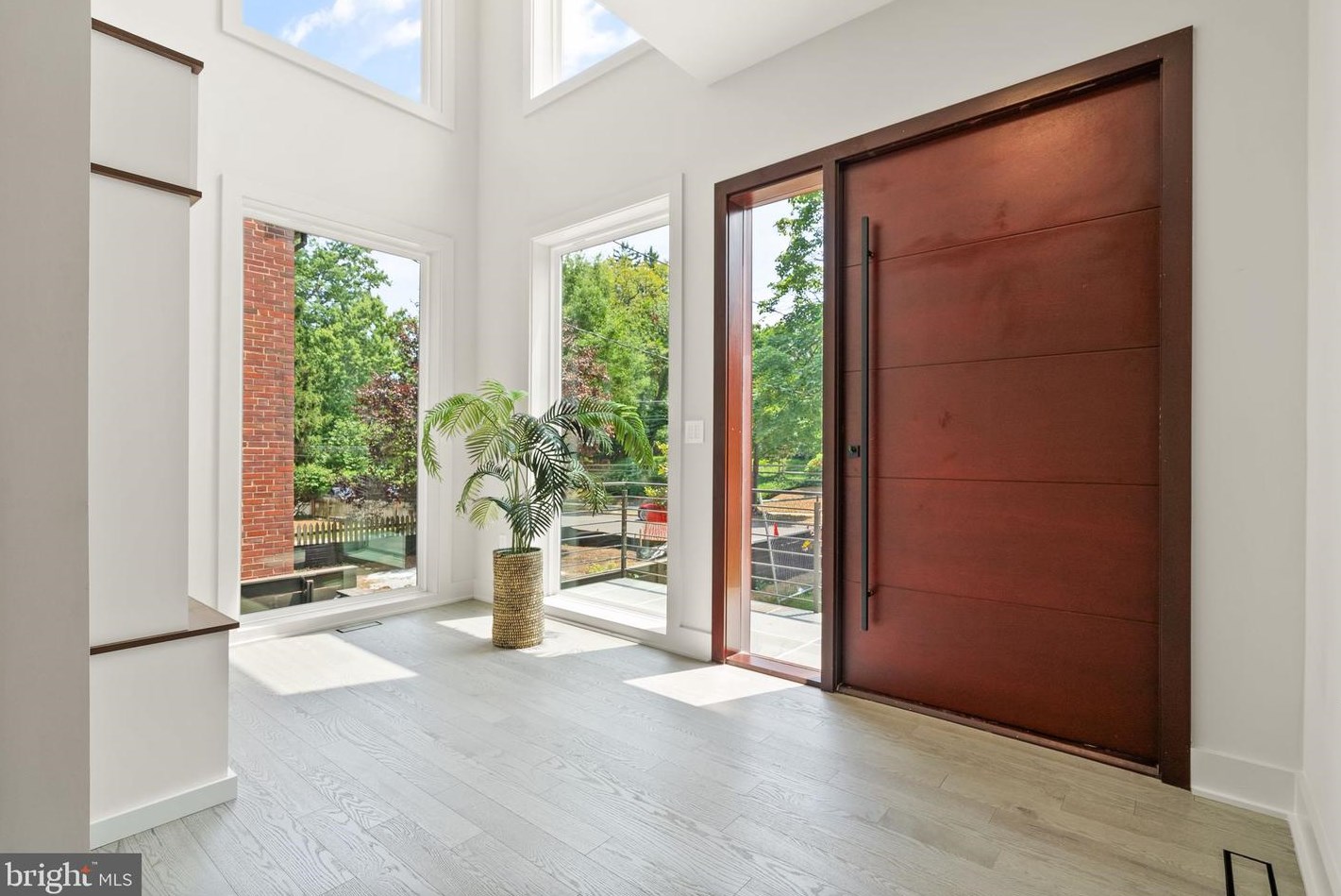 6118 30th St, Washington DC  20015-1512 exterior