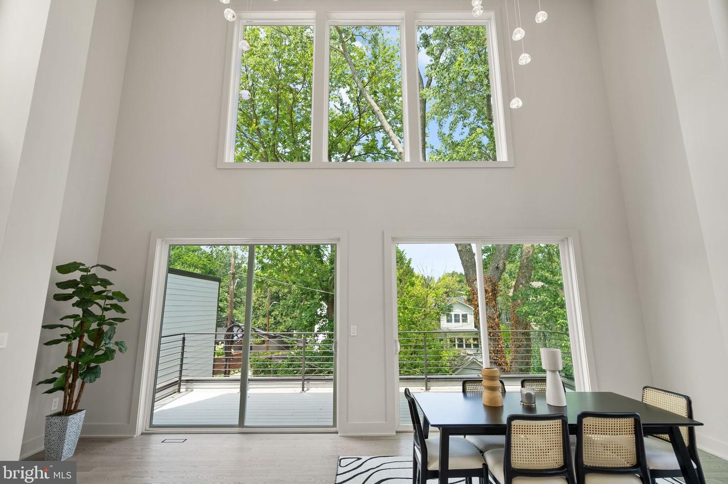 6118 30th St, Washington DC  20015-1512 exterior