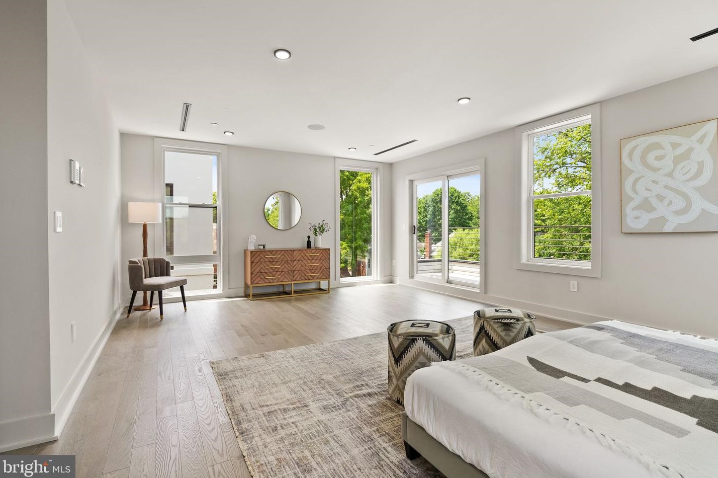 6118 30th St, Washington DC  20015-1512 exterior