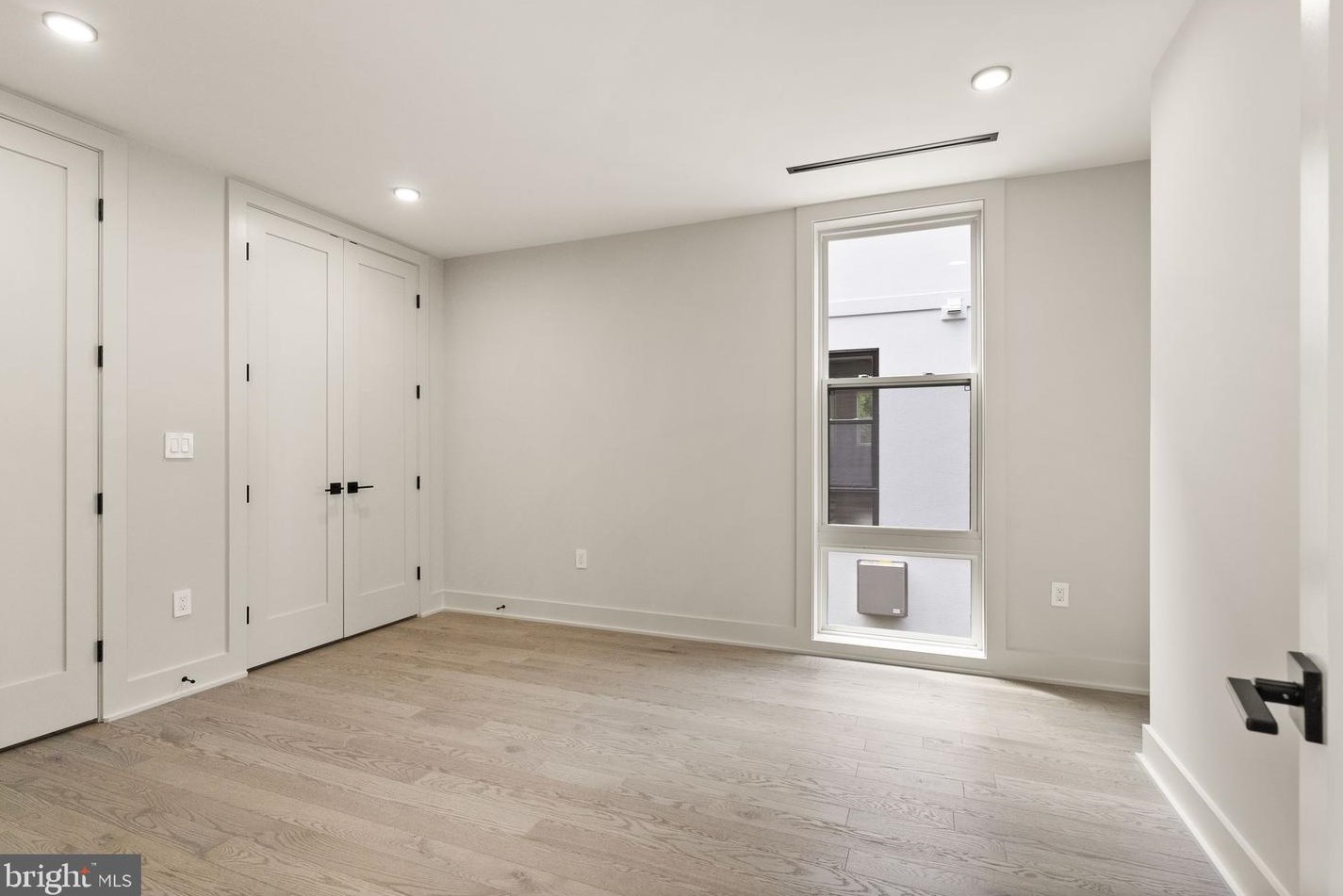 6118 30th St, Washington DC  20015-1512 exterior