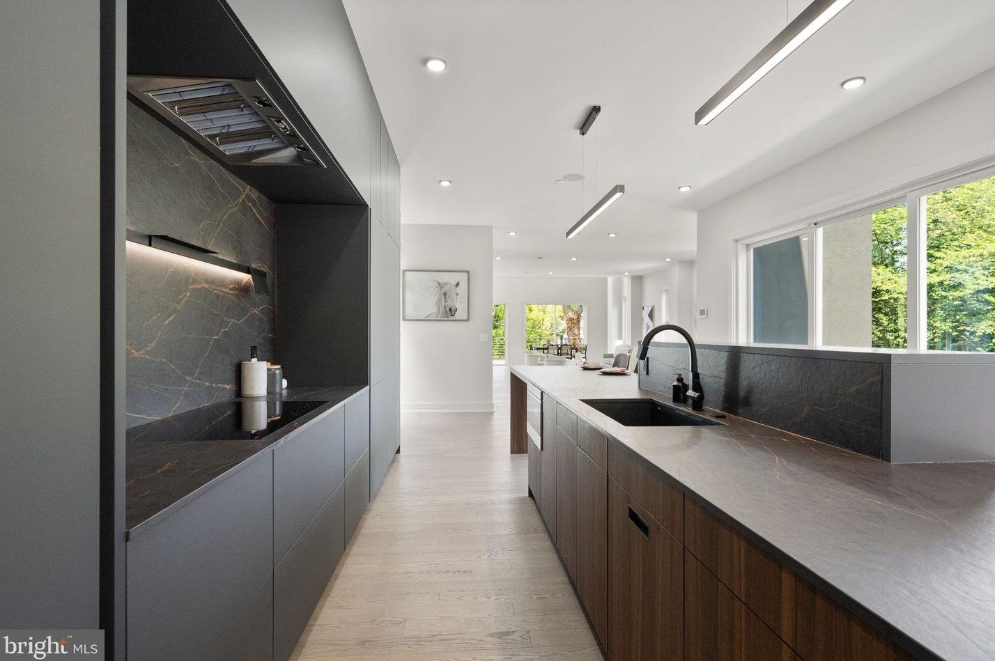 6118 30th St, Washington DC  20015-1512 exterior