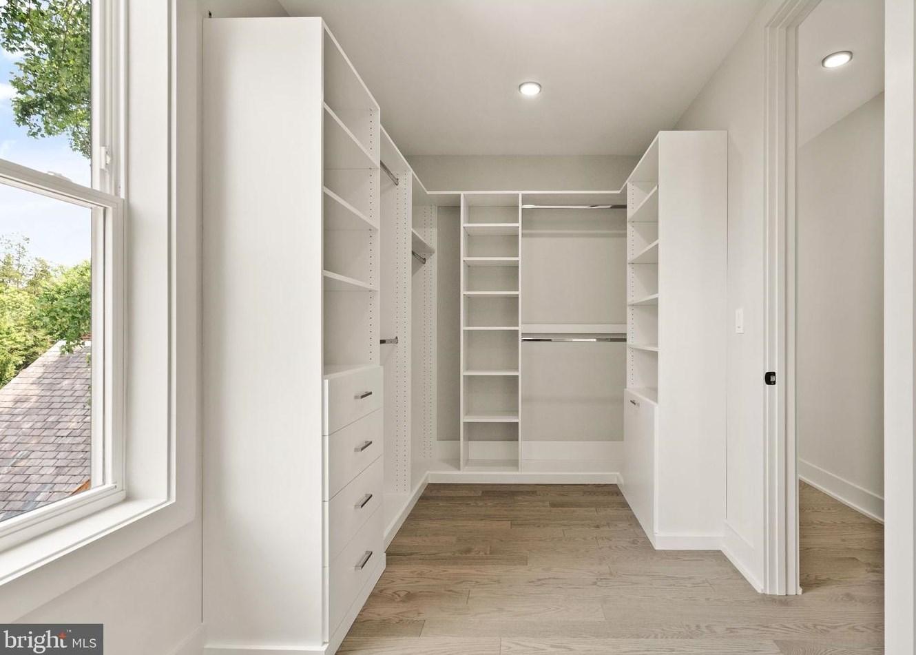 6118 30th St, Washington DC  20015-1512 exterior