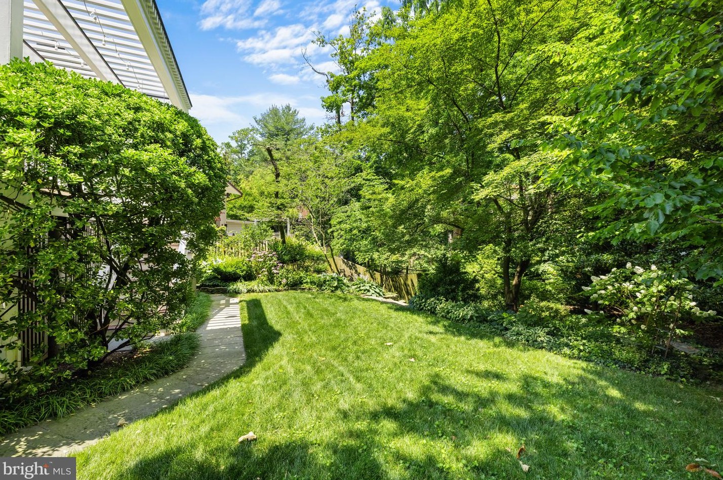 3301 Highland Pl, Washington DC  20008-3234 exterior