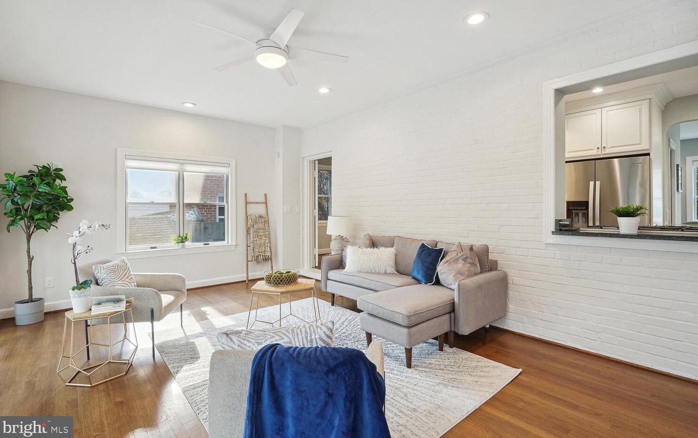 3932 Garrison St, Washington DC  20016-4220 exterior