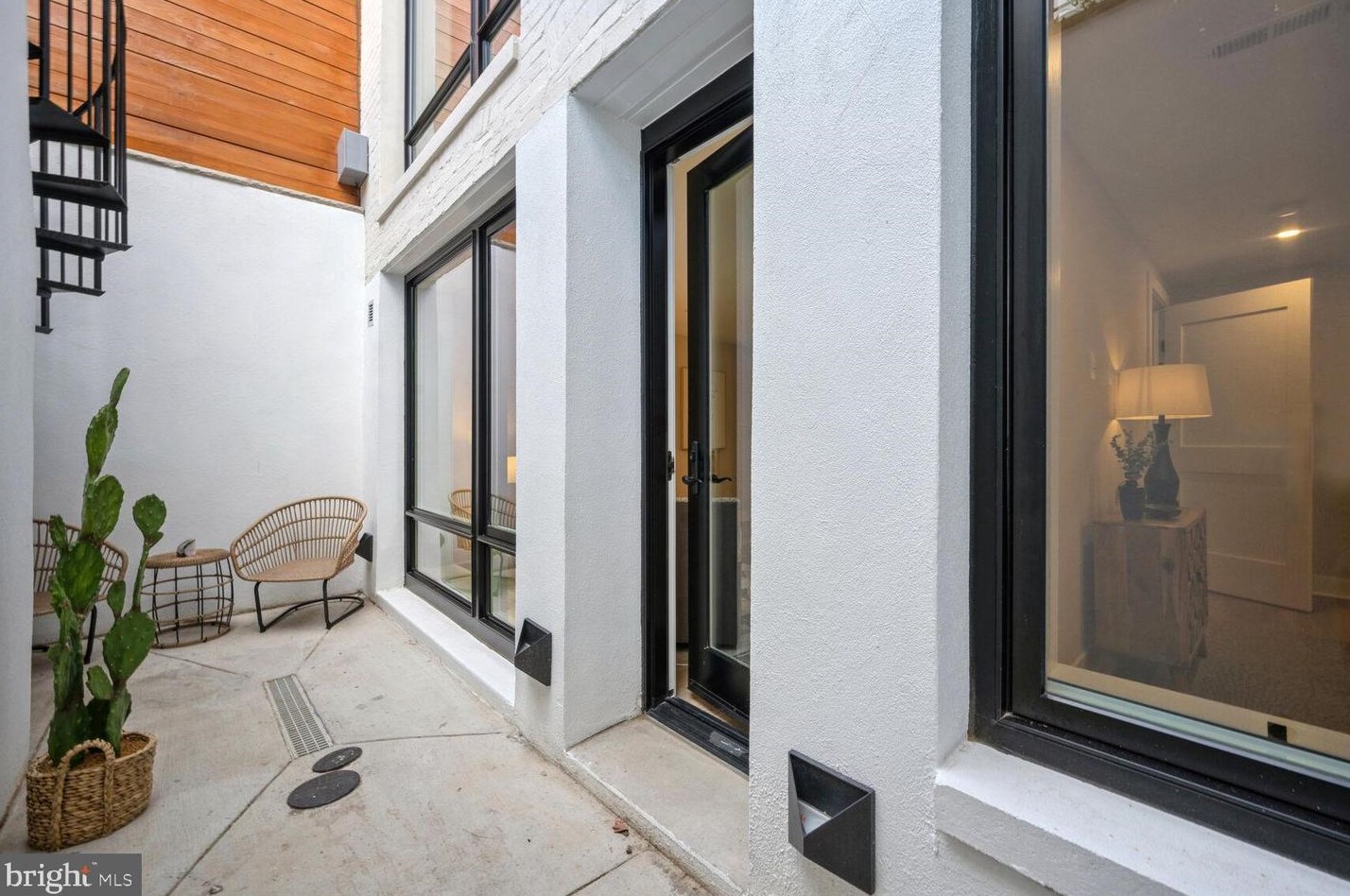 1820 19th St, Washington DC 20009-5501 exterior