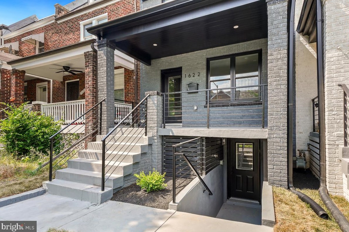 1622 D St, Washington, DC 20003-2440
