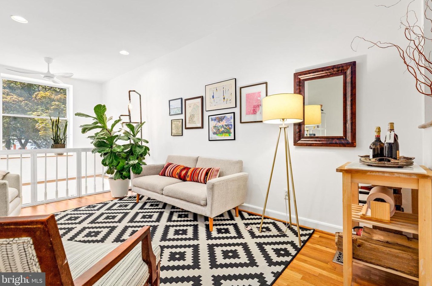 1731 T St, Washington, DC 20009-7114