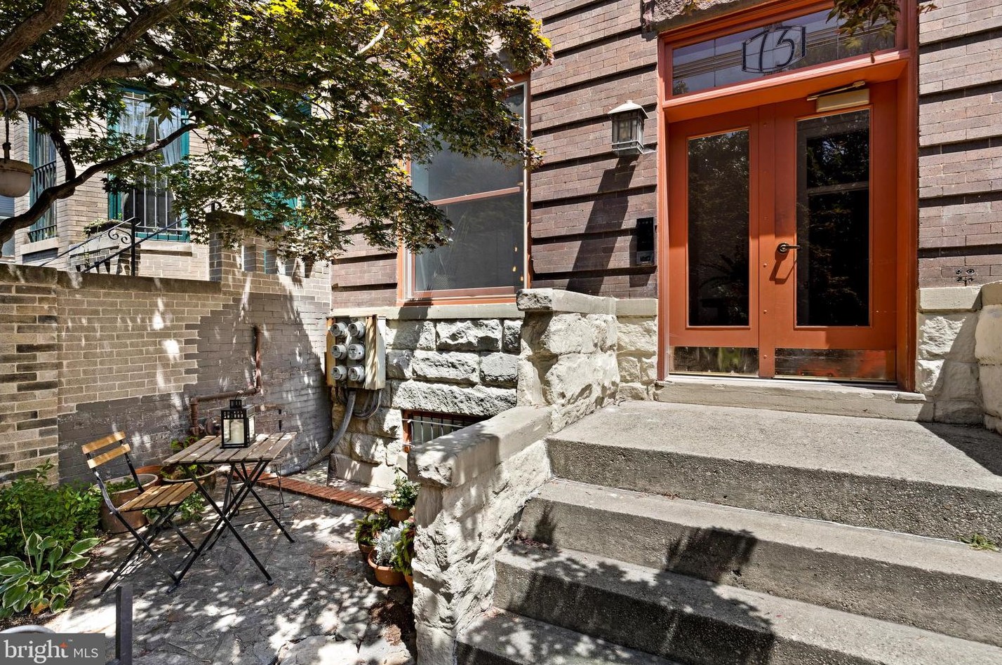 1731 T St, Washington DC  20009-7114 exterior