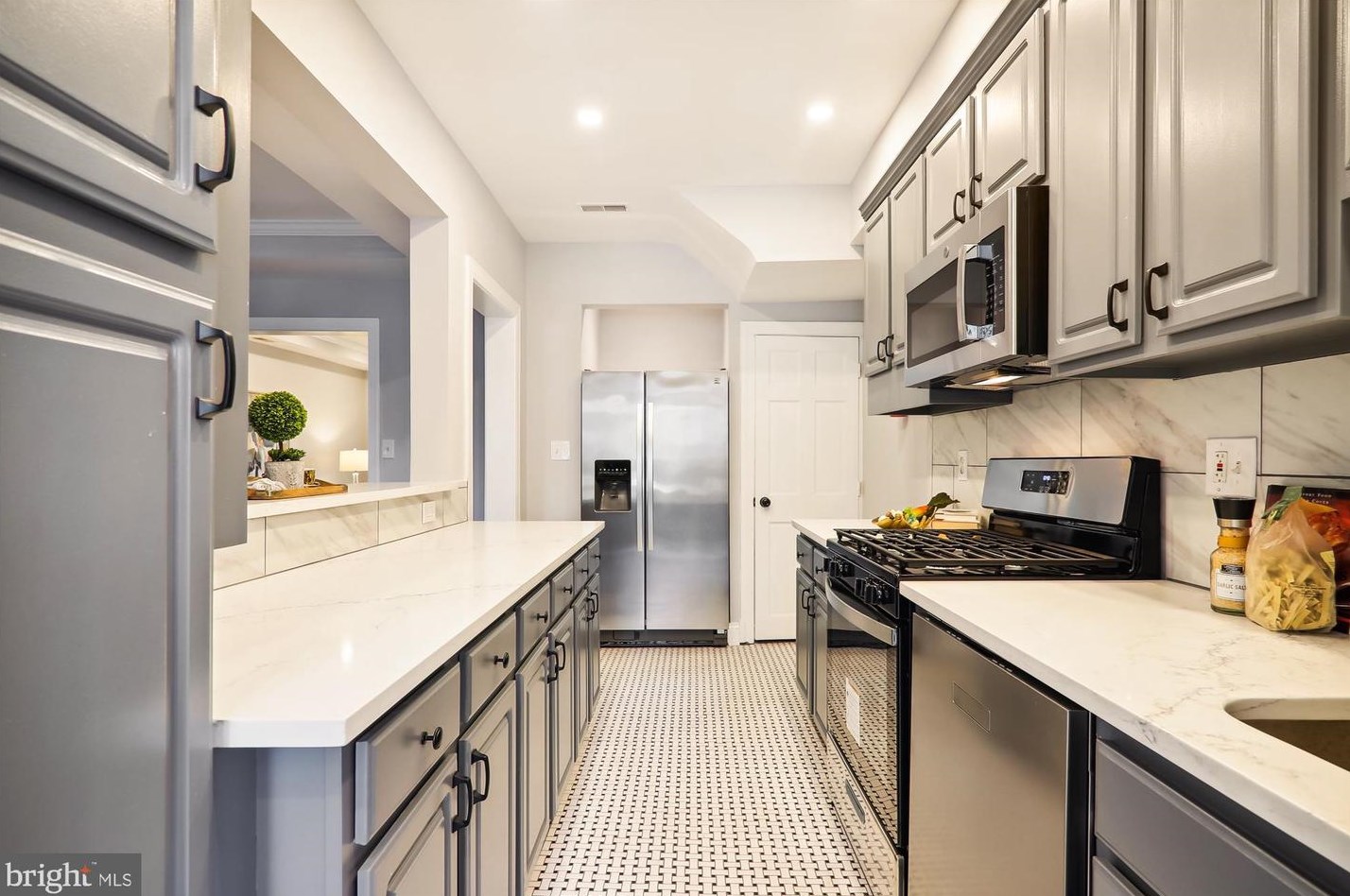 4417 3 St, Washington DC 20003-1930 exterior