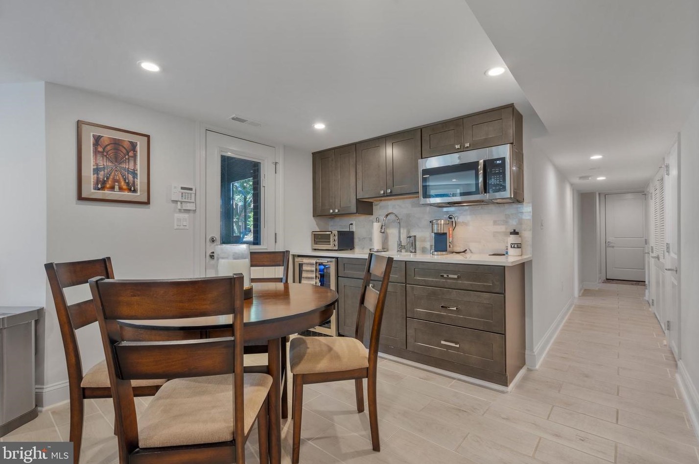 928 Constitution Ave, Washington DC  20002-6202 exterior