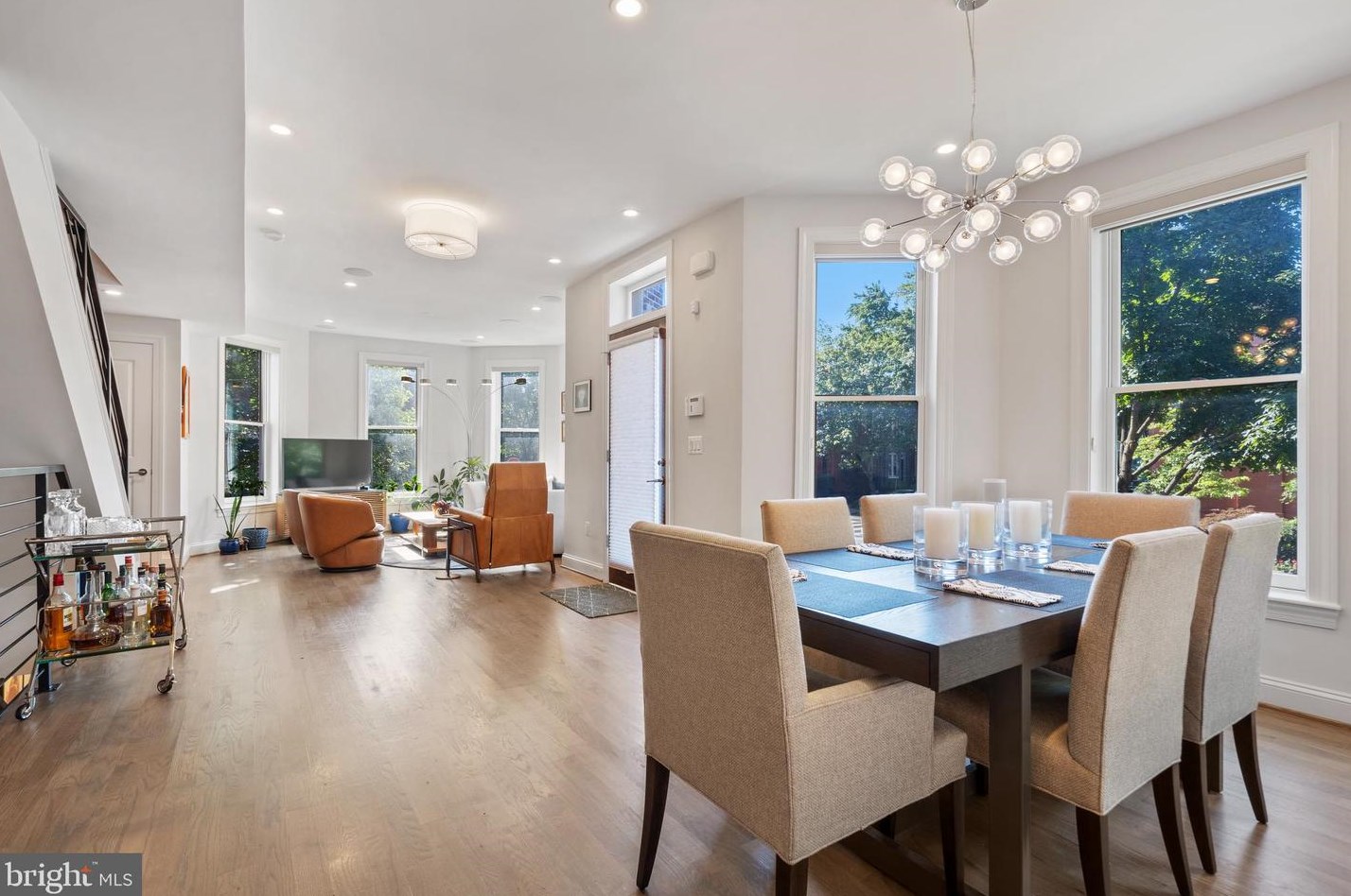 928 Constitution Ave, Washington DC  20002-6202 exterior