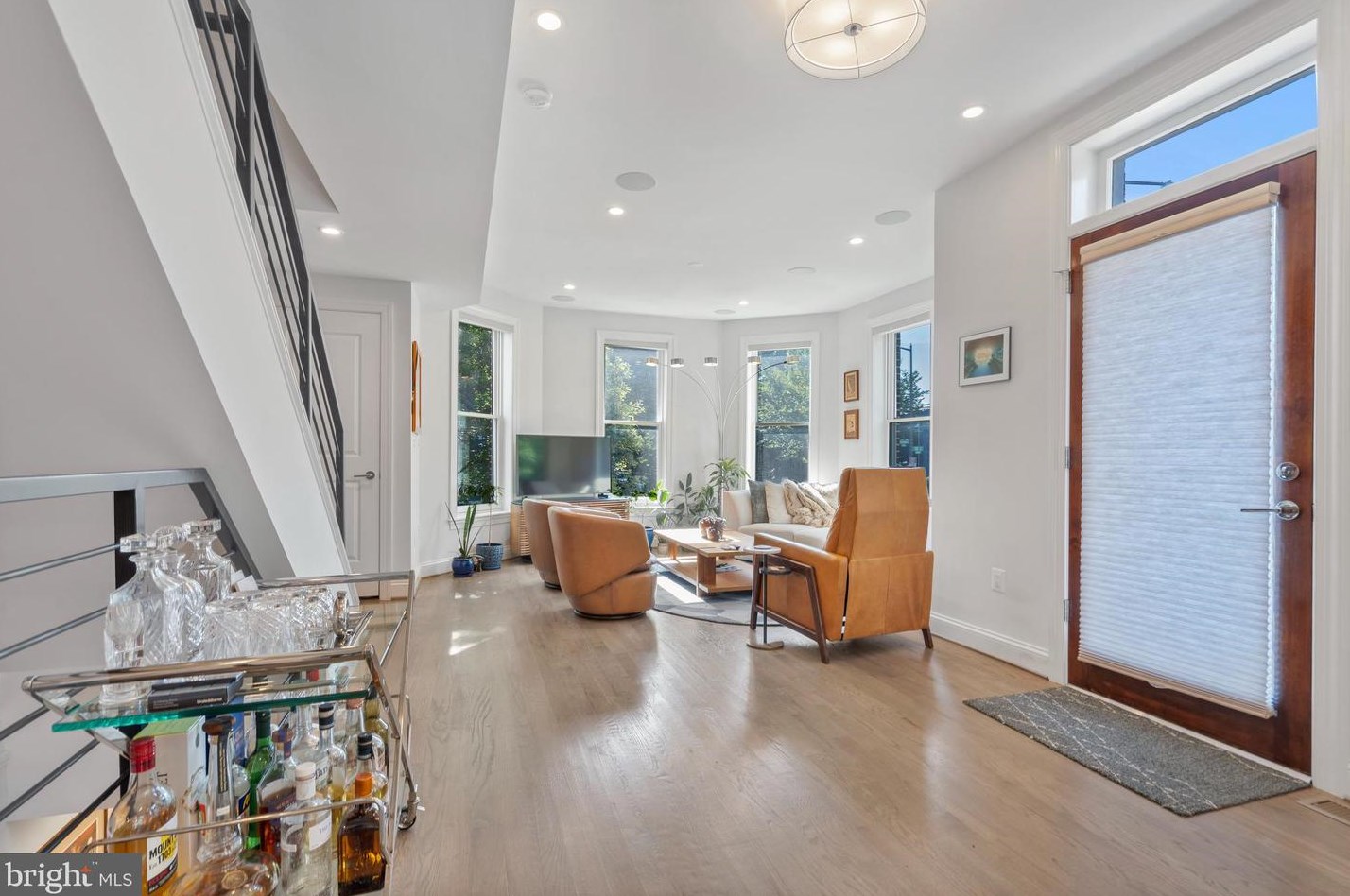 928 Constitution Ave, Washington DC  20002-6202 exterior