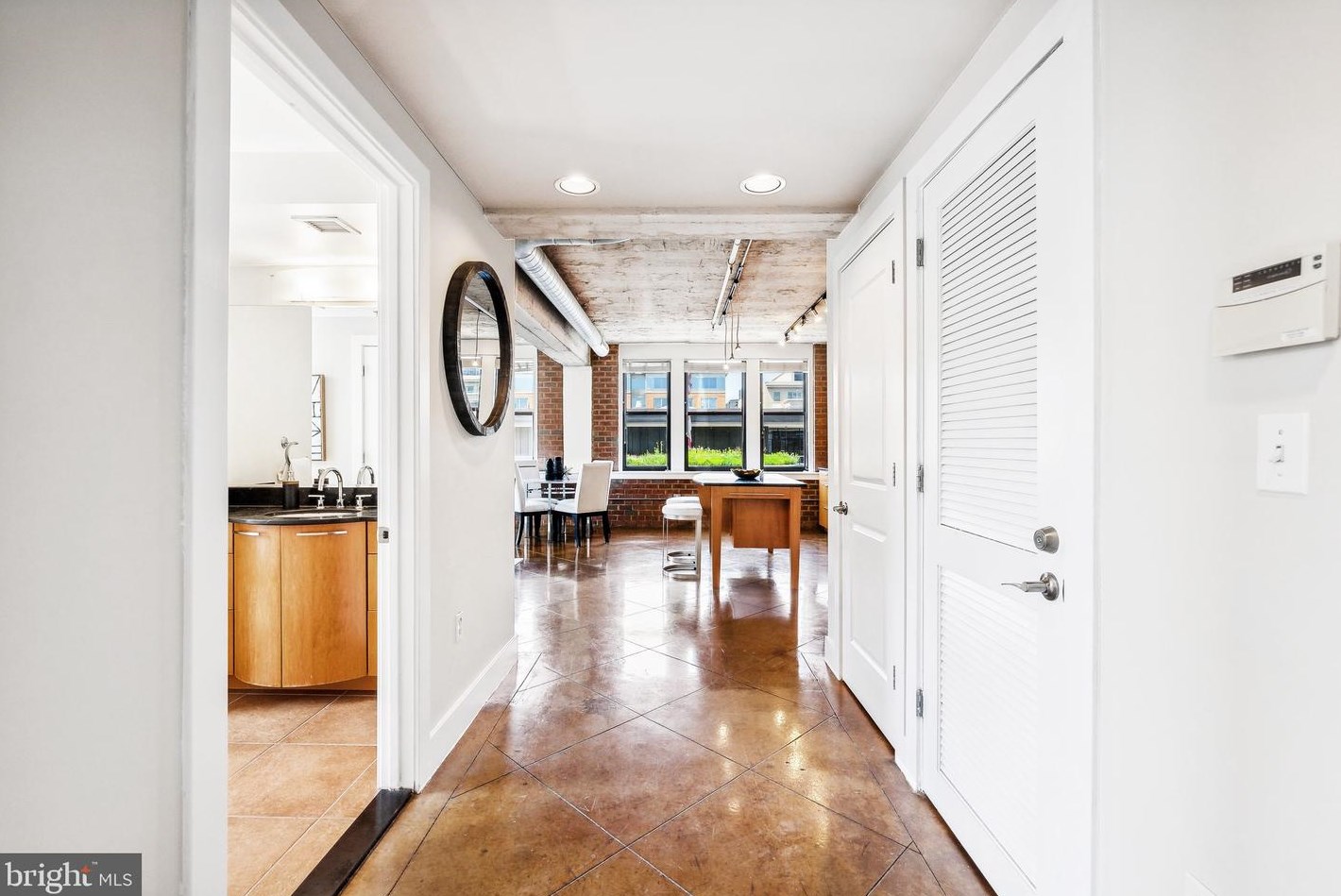 916 G St, Washington, DC 20002-7400