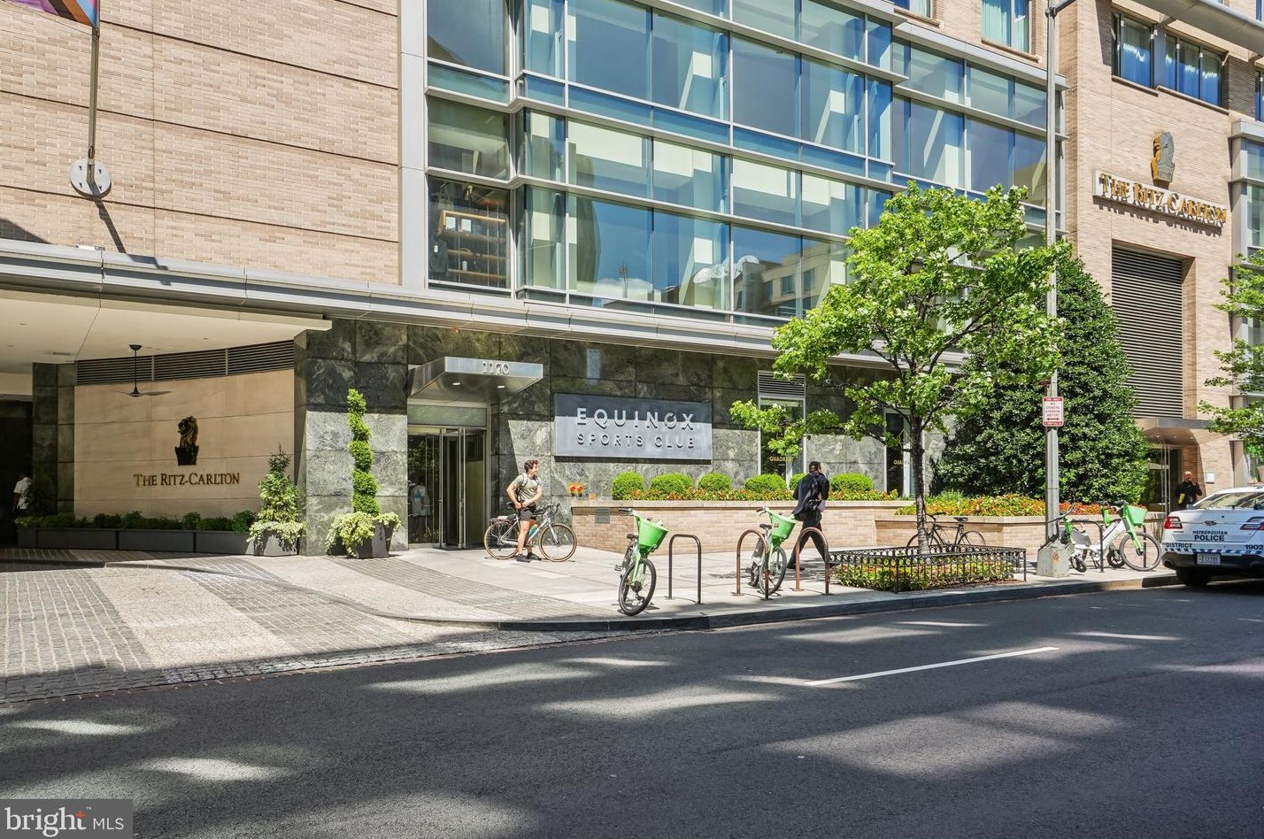 1111 25th St, Washington DC  20037-1447 exterior