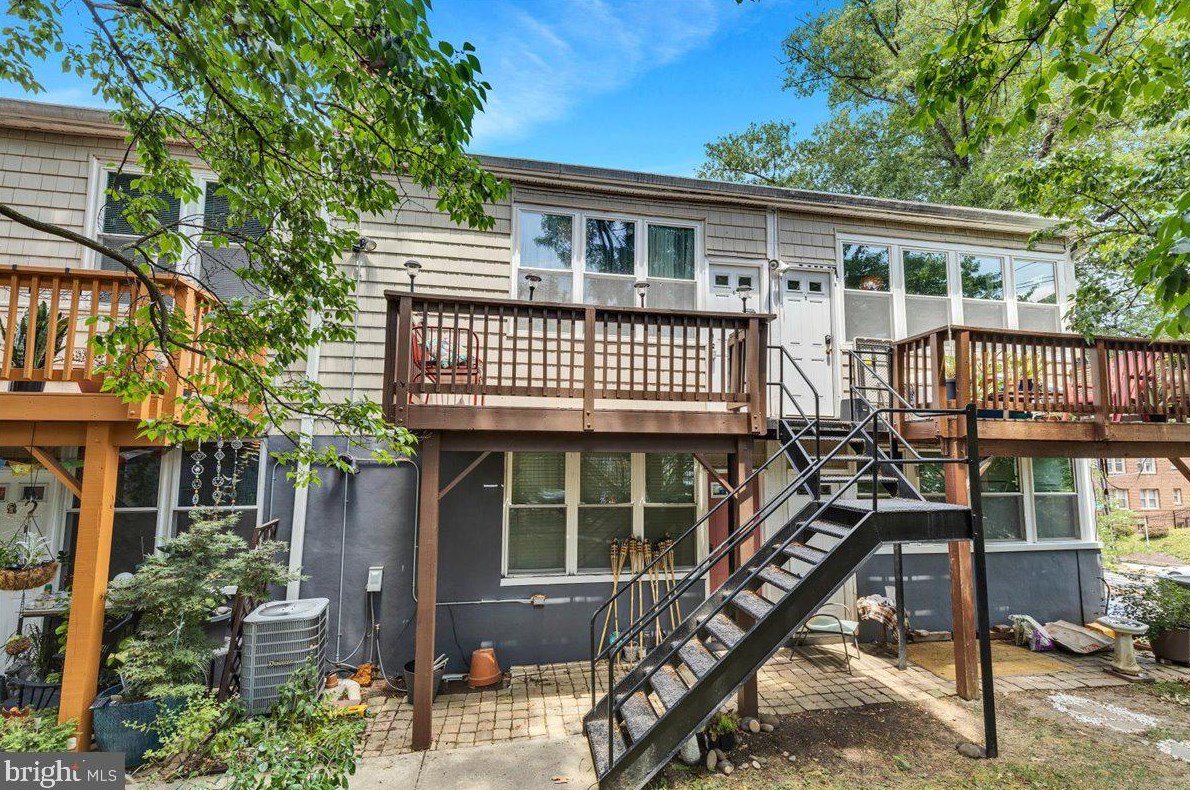 1400 Oglethorpe St, Washington DC 20011-8118 exterior