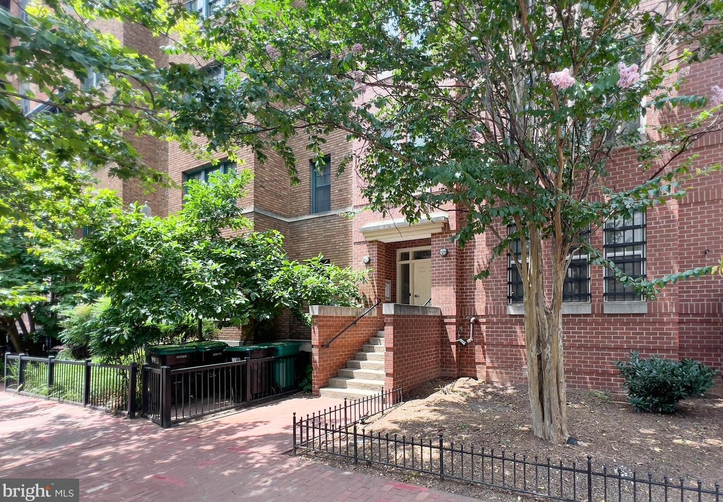 1126 10th St, Washington, DC 20001-4302