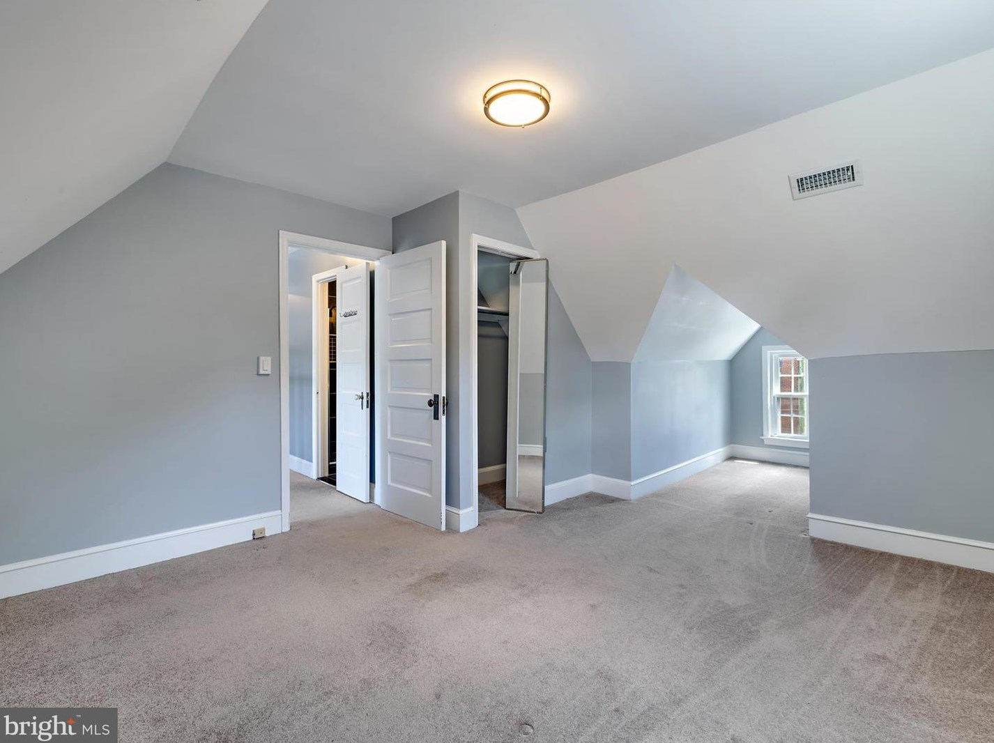 5376 28 St, Washington DC  20007-3355 exterior