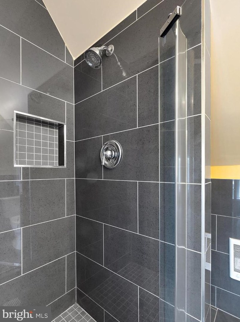 5376 28 St, Washington DC  20007-3355 exterior