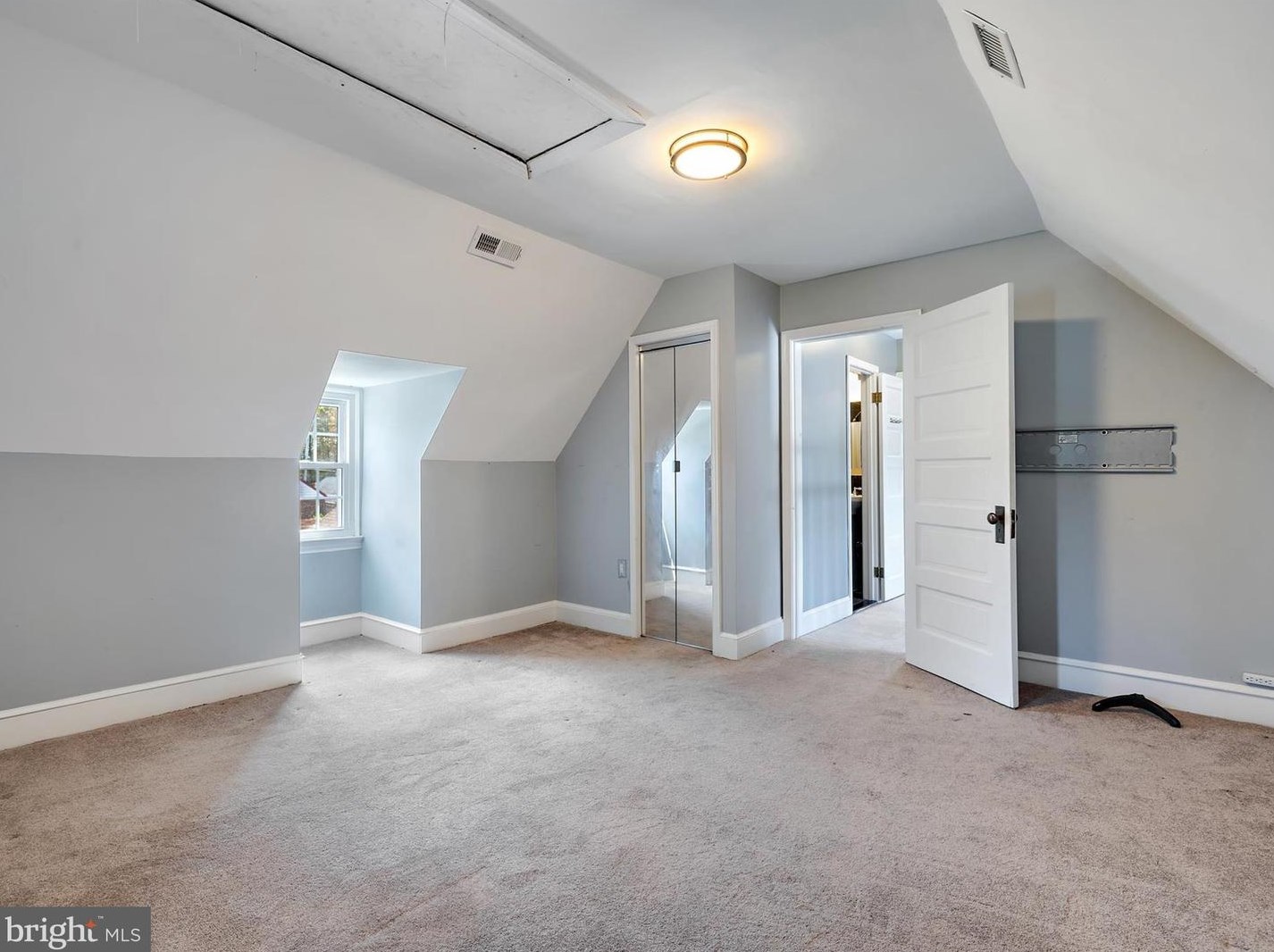 5376 28 St, Washington DC  20007-3355 exterior