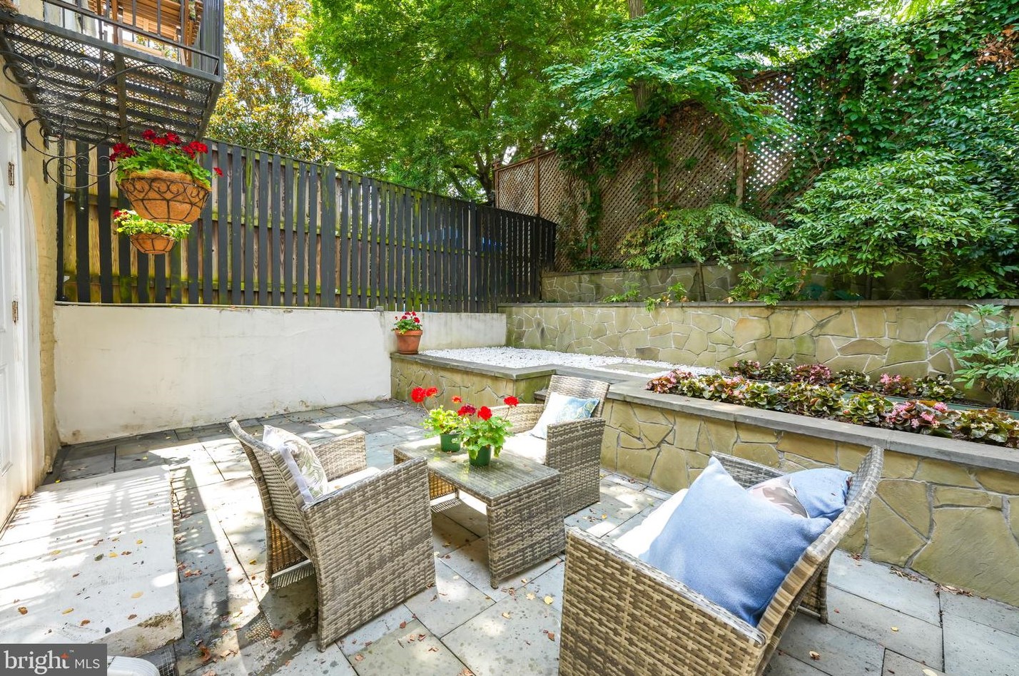 1320 27th St, Washington DC  20020-3656 exterior