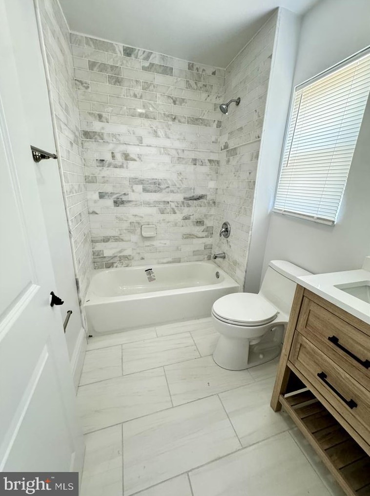 2248 Shannon Pl, Washington DC  20020-5740 exterior