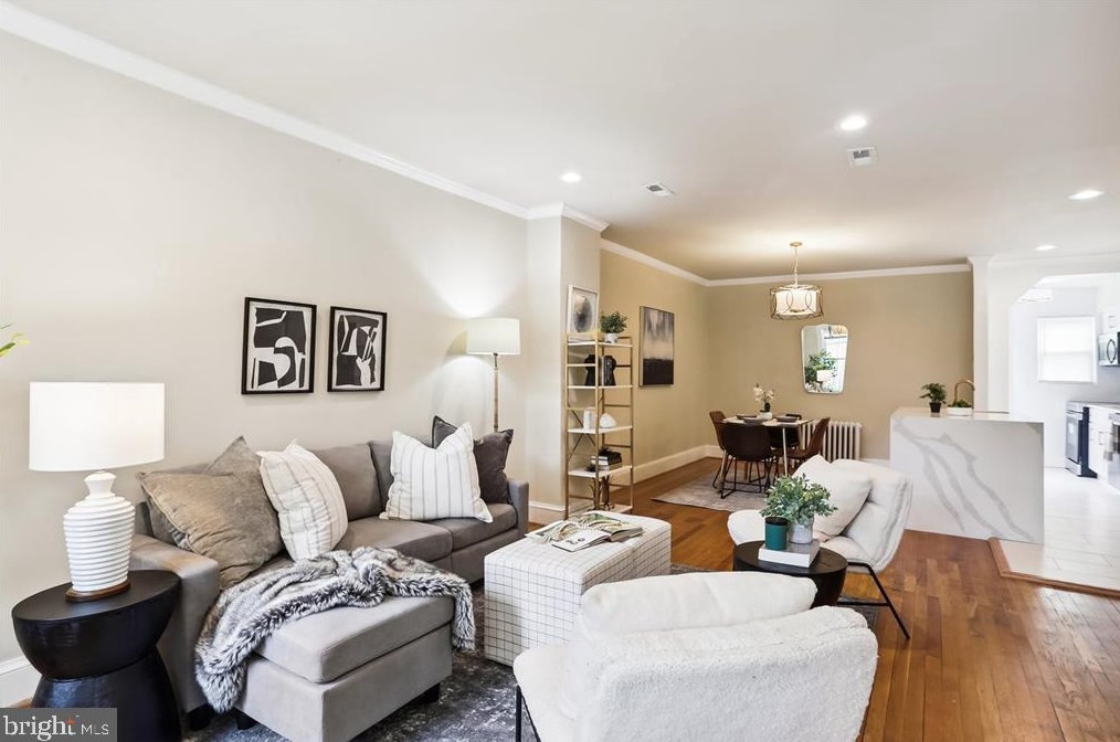 2248 Shannon Pl, Washington DC  20020-5740 exterior