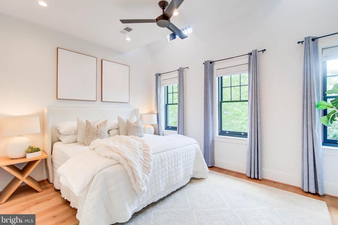 244 10th St, Washington DC  20002-6214 exterior