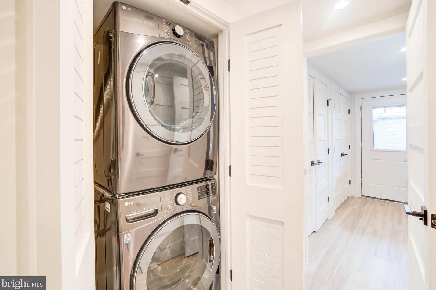 244 10th St, Washington DC  20002-6214 exterior