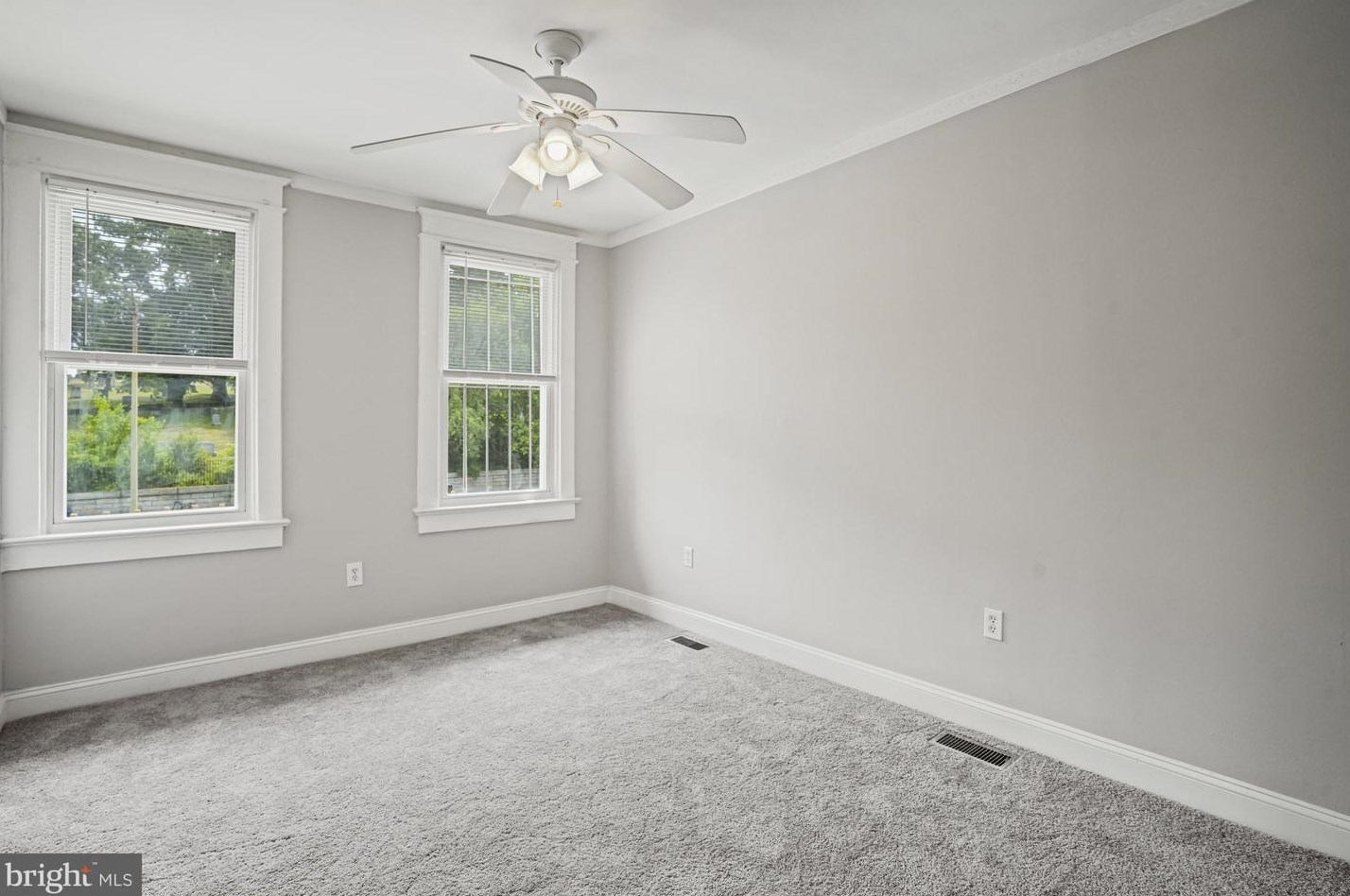 2116 Capitol St, Washington DC 20002-1104 exterior