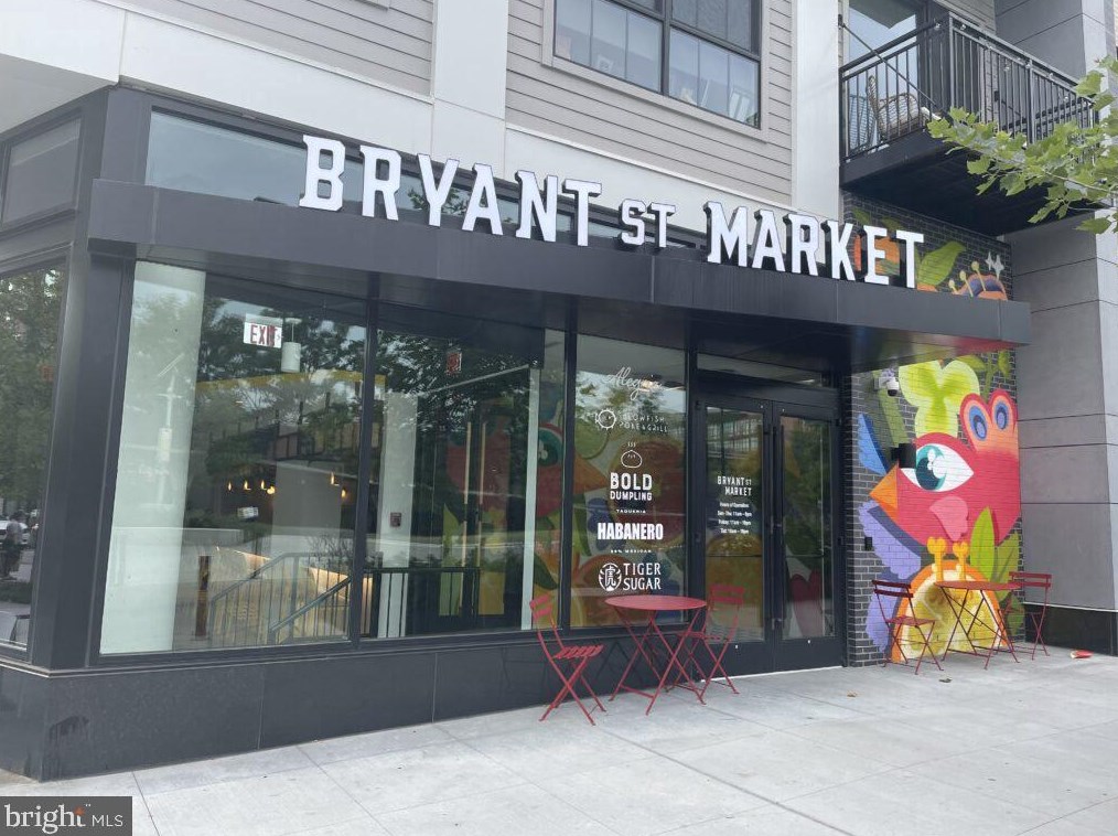 2116 Capitol St, Washington DC 20002-1104 exterior