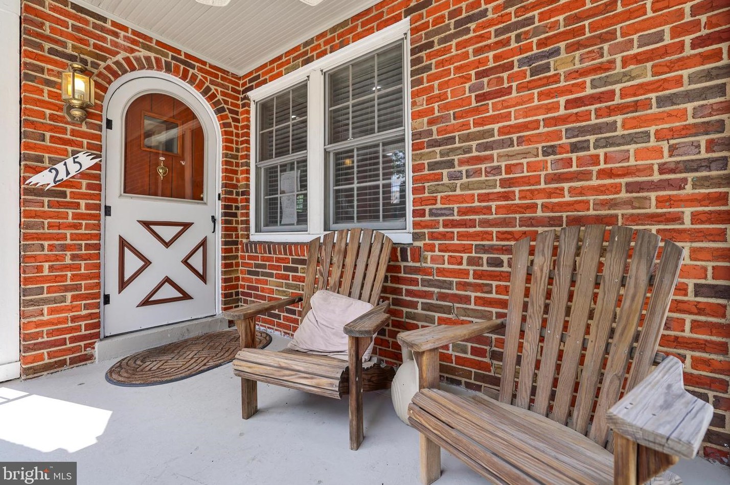 215 Jefferson St, Washington, DC 20011-6629