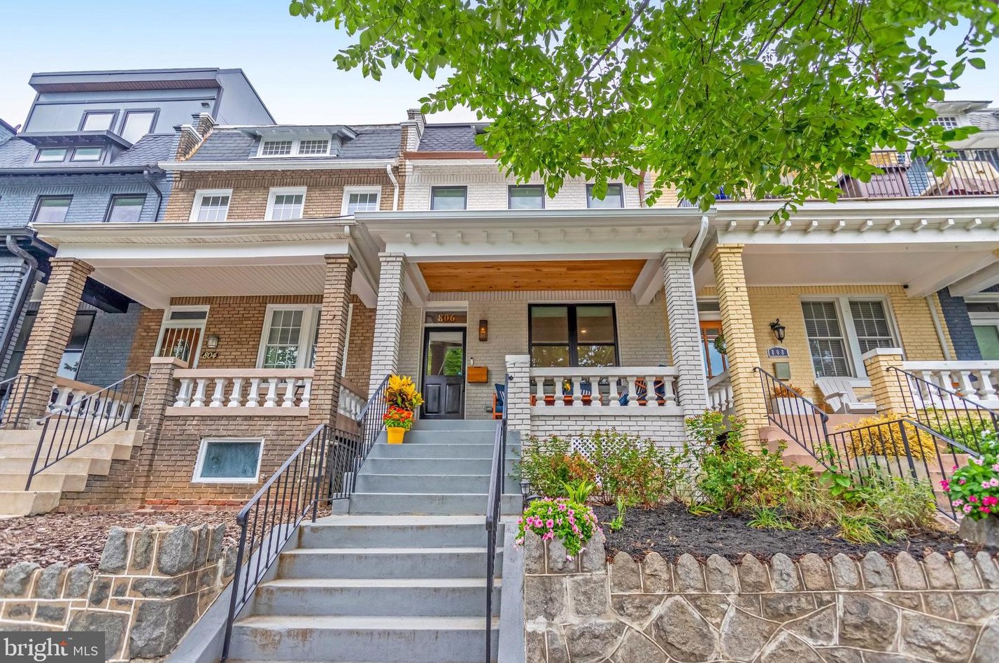 806 L St, Washington, DC 20003-3649