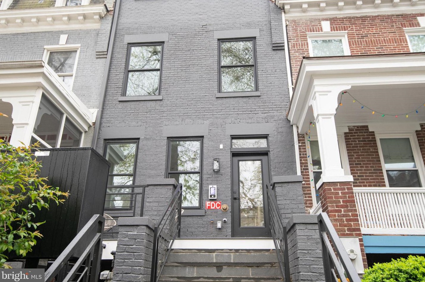 1714 Euclid St, Washington DC 20009-2810 exterior