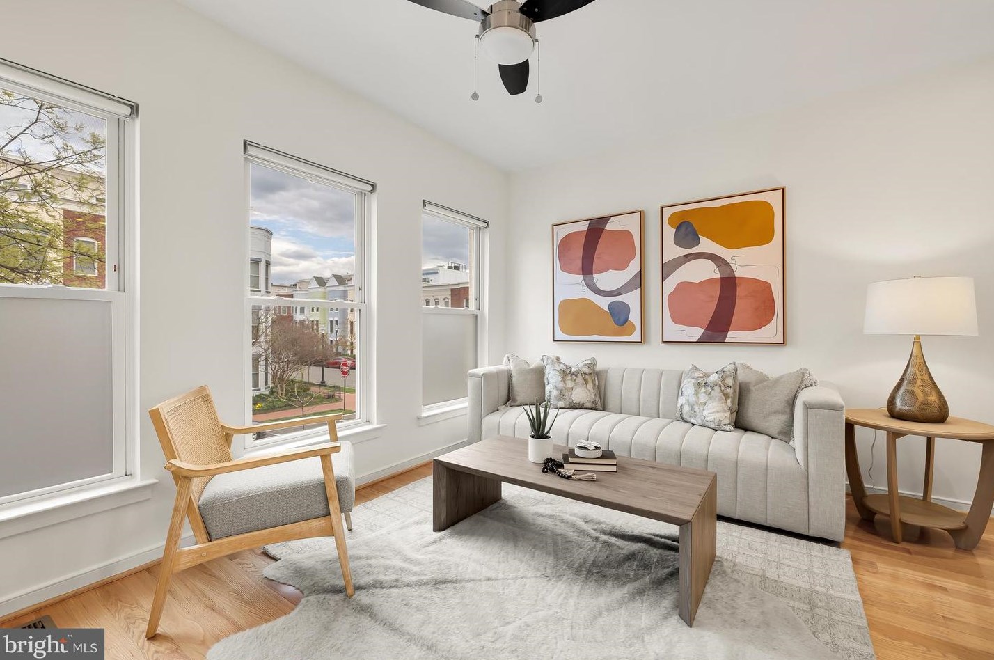 925 4 St, Washington DC 20003-3450 exterior