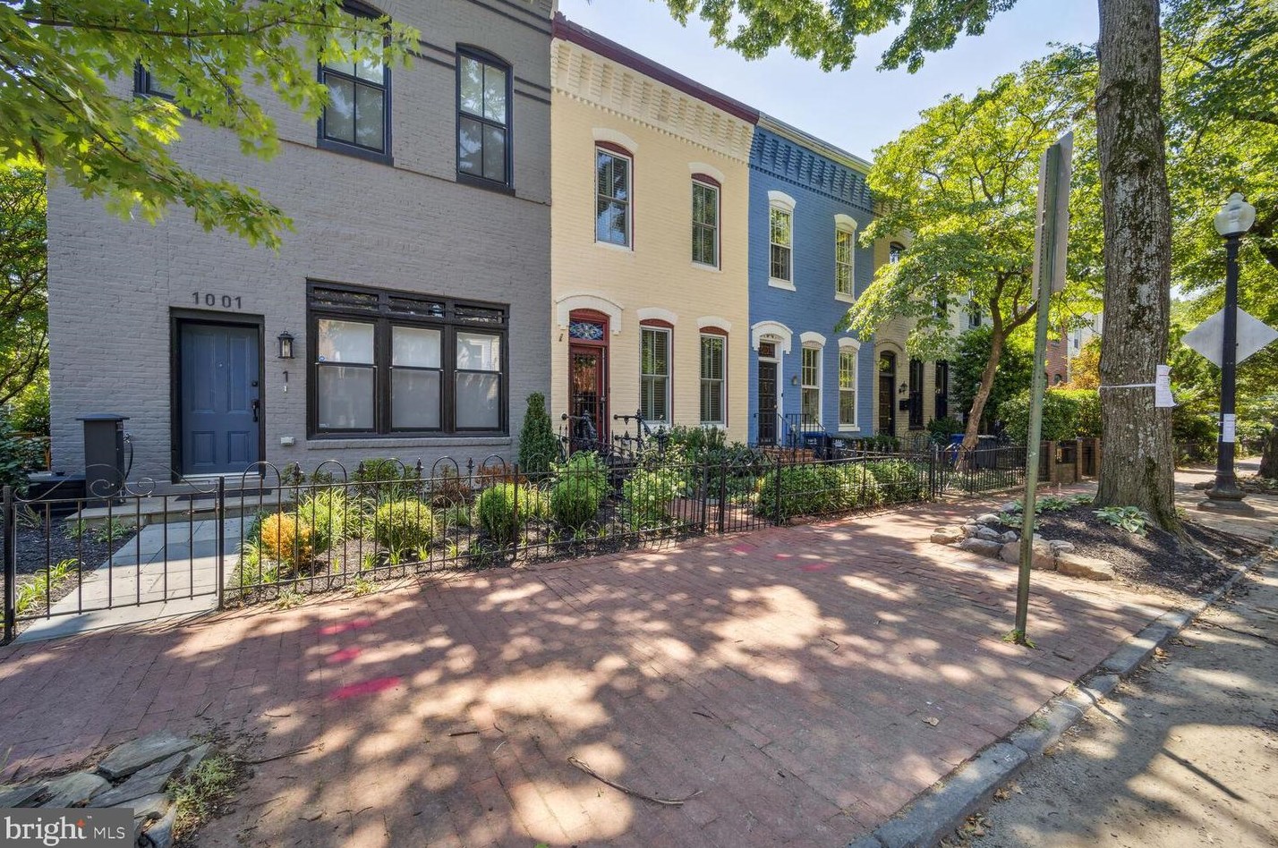 302 10th St Se, Washington, DC 20003