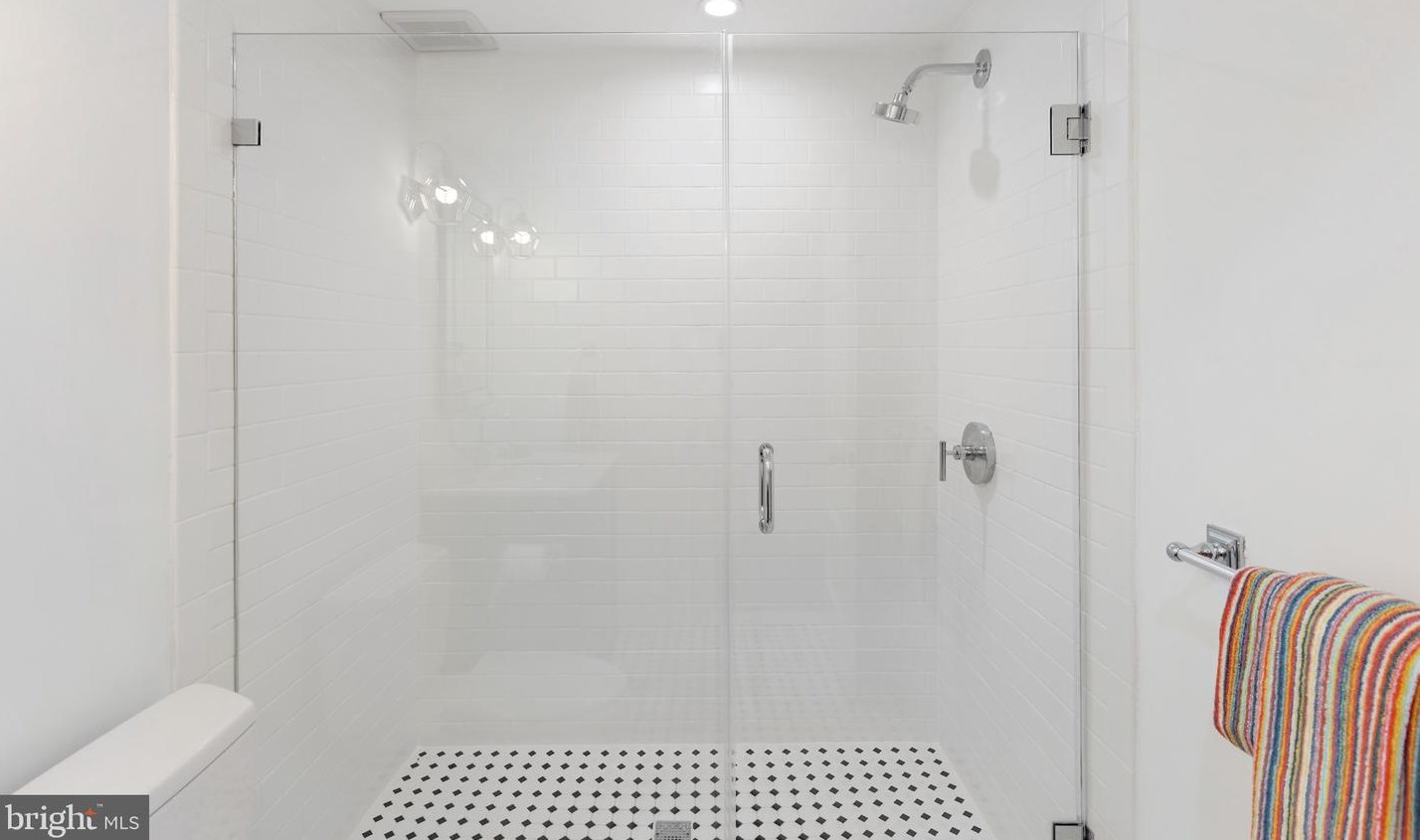 243 12th St, Washington DC  20003-1401 exterior