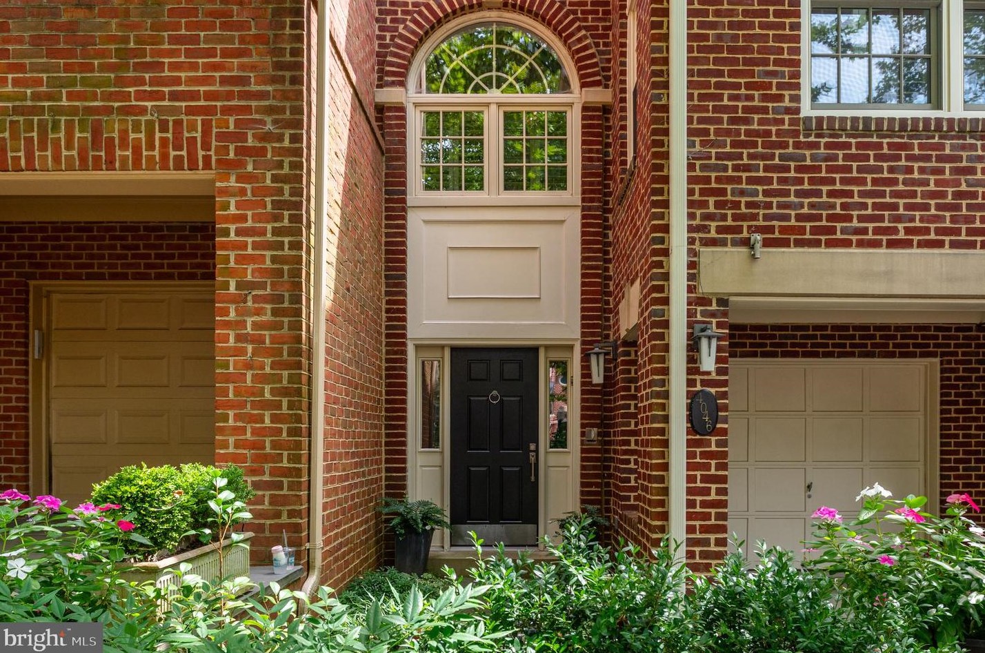 4046 Mansion Dr, Washington, DC 20007-2134