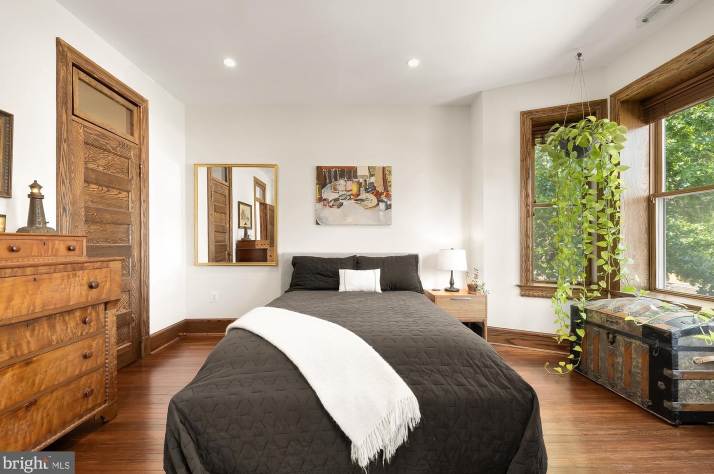 2014 Capitol St, Washington DC 20002-1328 exterior