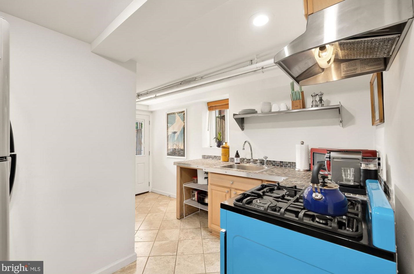 2014 Capitol St, Washington DC 20002-1328 exterior