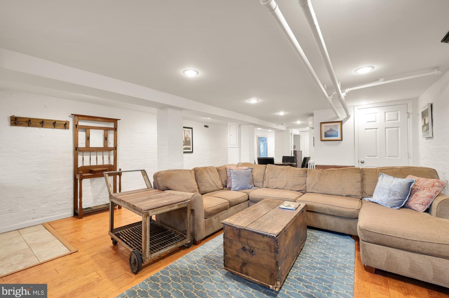 2014 Capitol St, Washington DC 20002-1328 exterior