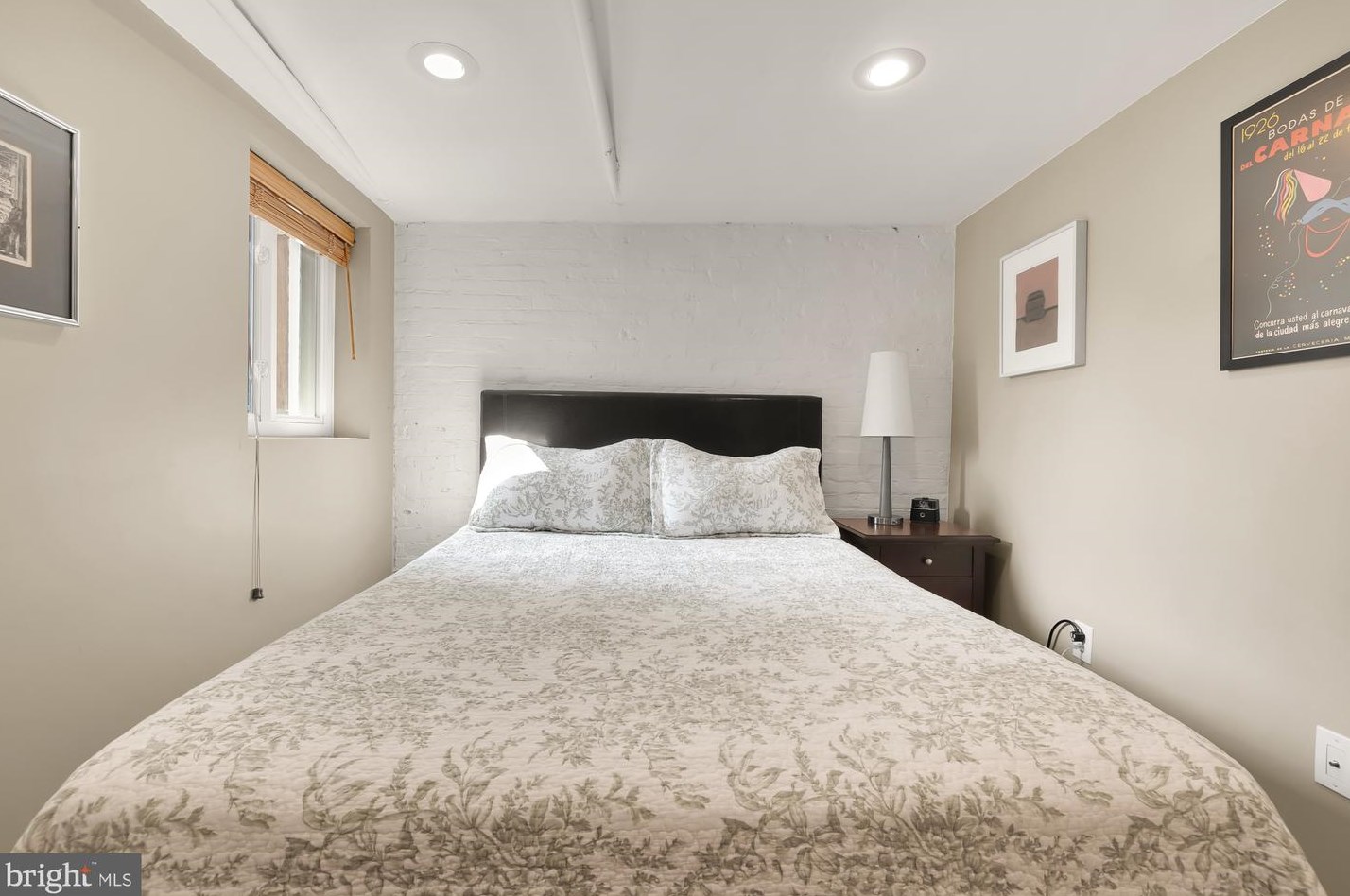 2014 Capitol St, Washington DC 20002-1328 exterior