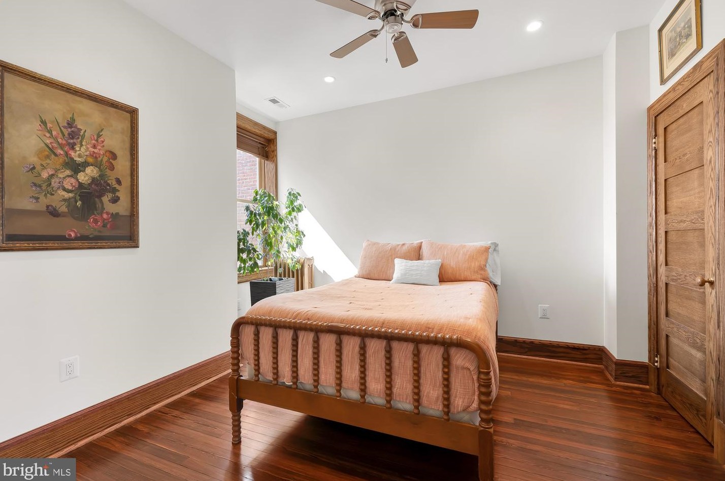 2014 Capitol St, Washington DC 20002-1328 exterior