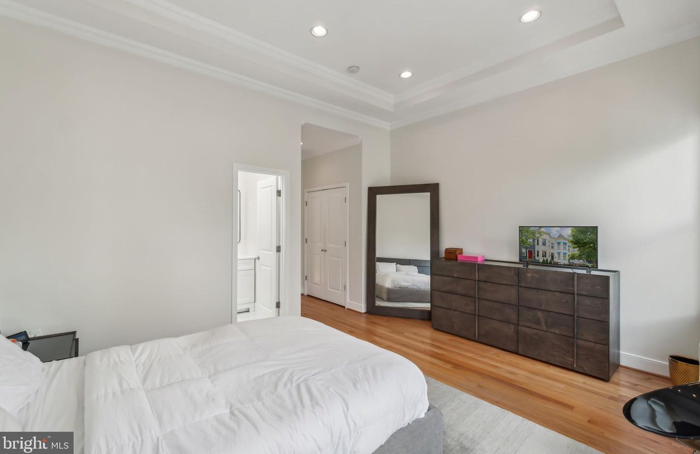 54 Randolph Pl, Washington DC  20001-1124 exterior