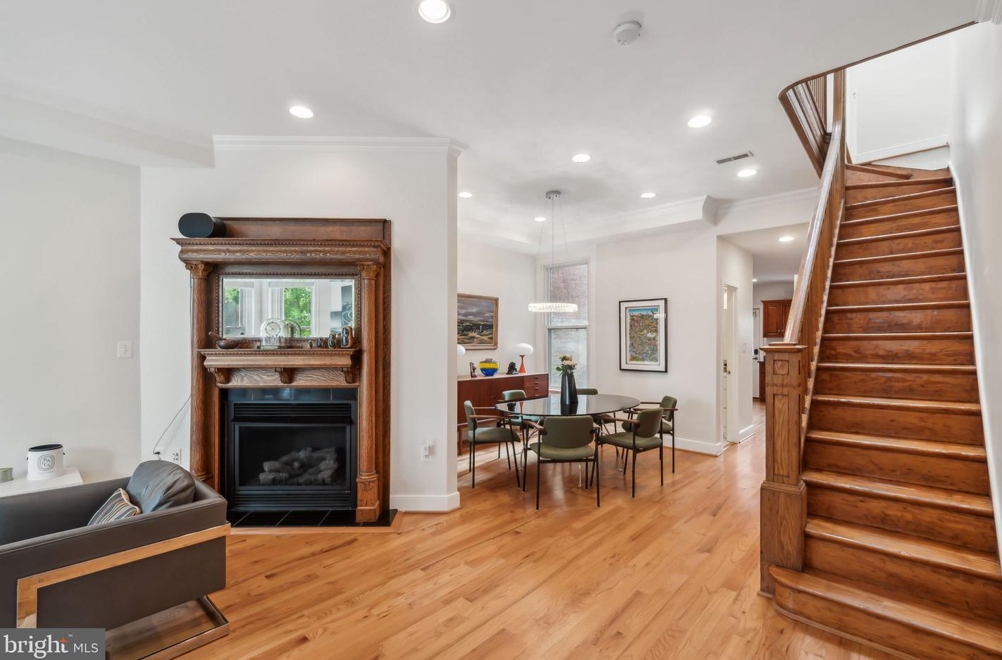 54 Randolph Pl, Washington DC  20001-1124 exterior