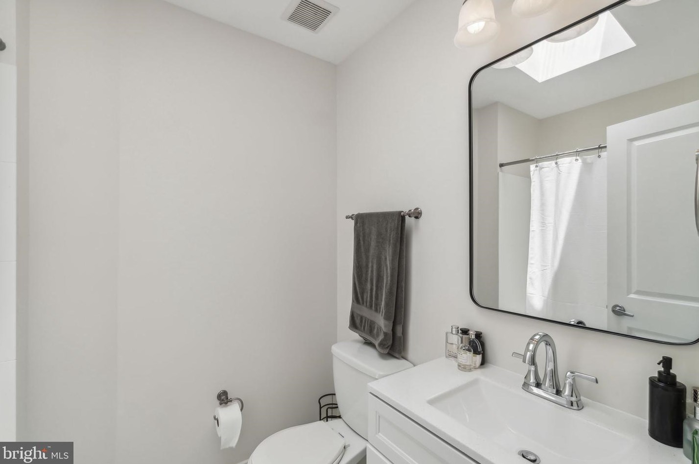 54 Randolph Pl, Washington DC  20001-1124 exterior