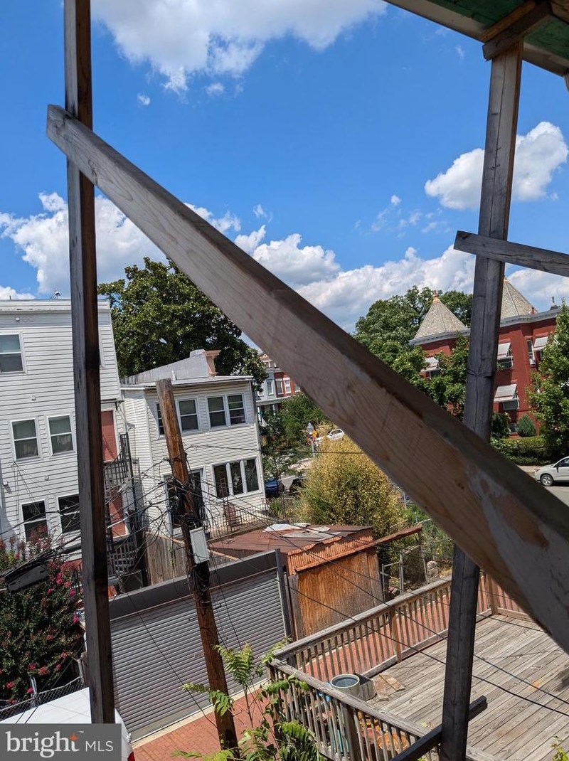 56 Quincy Pl, Washington DC 20001-1107 exterior