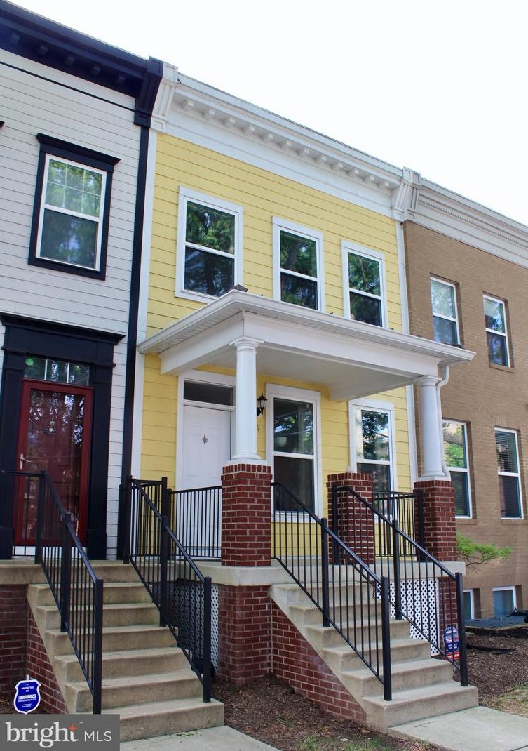 714 Barnes St Ne, Washington, DC 20019